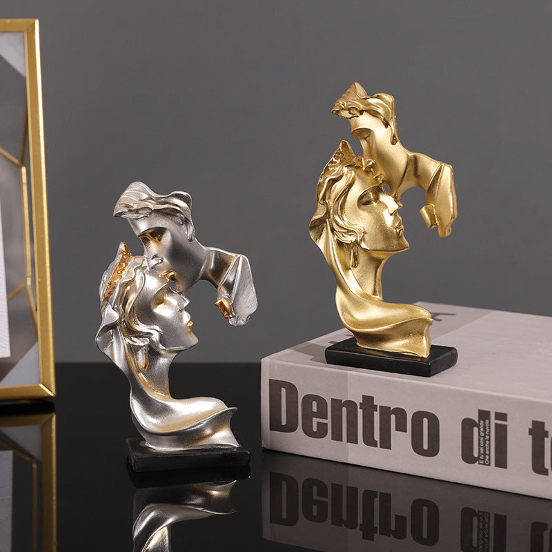 Mini kiss desktop small ornaments modern minimalist figures resin ornaments light luxury creative abstract crafts eprolo