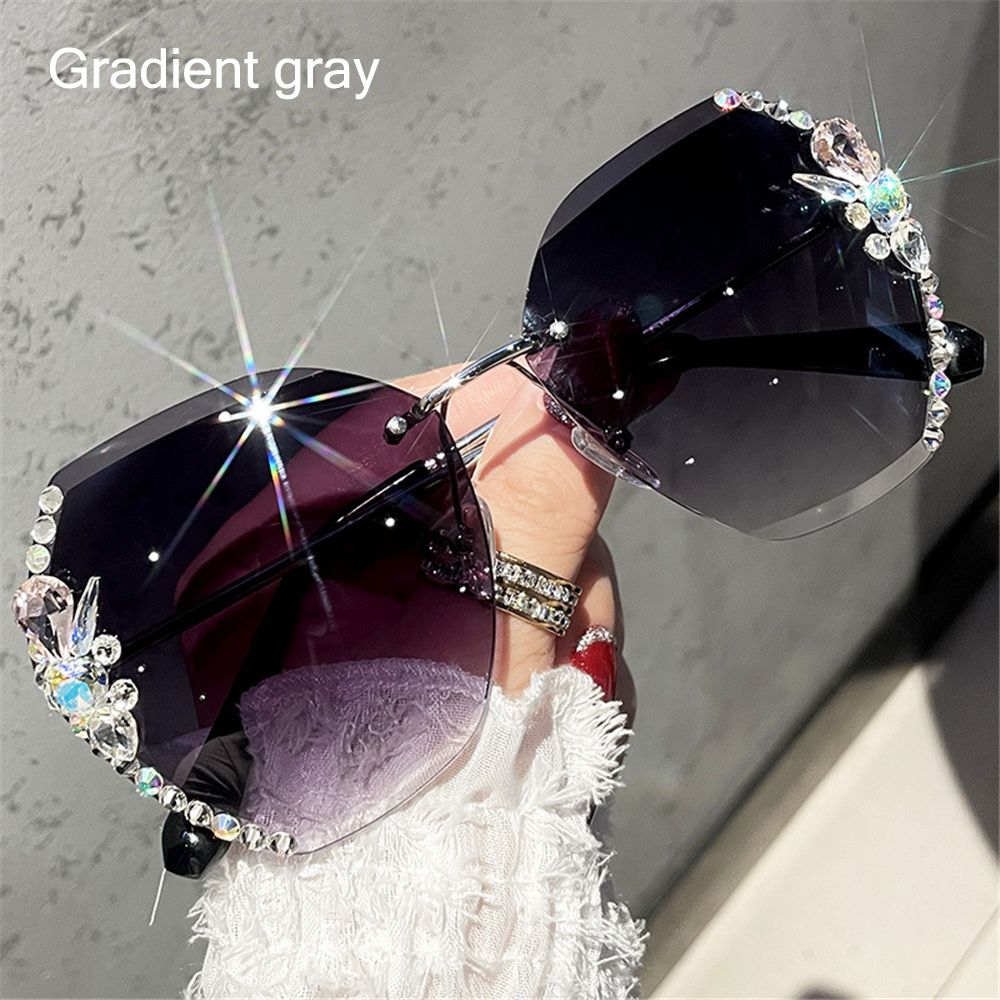 Vintage Rimless Rhinestone UV400 Sunglasses Fashion Brand Designer Sunglasses Retro Cutting Lens Gradient Sun Glass Female Shade eprolo