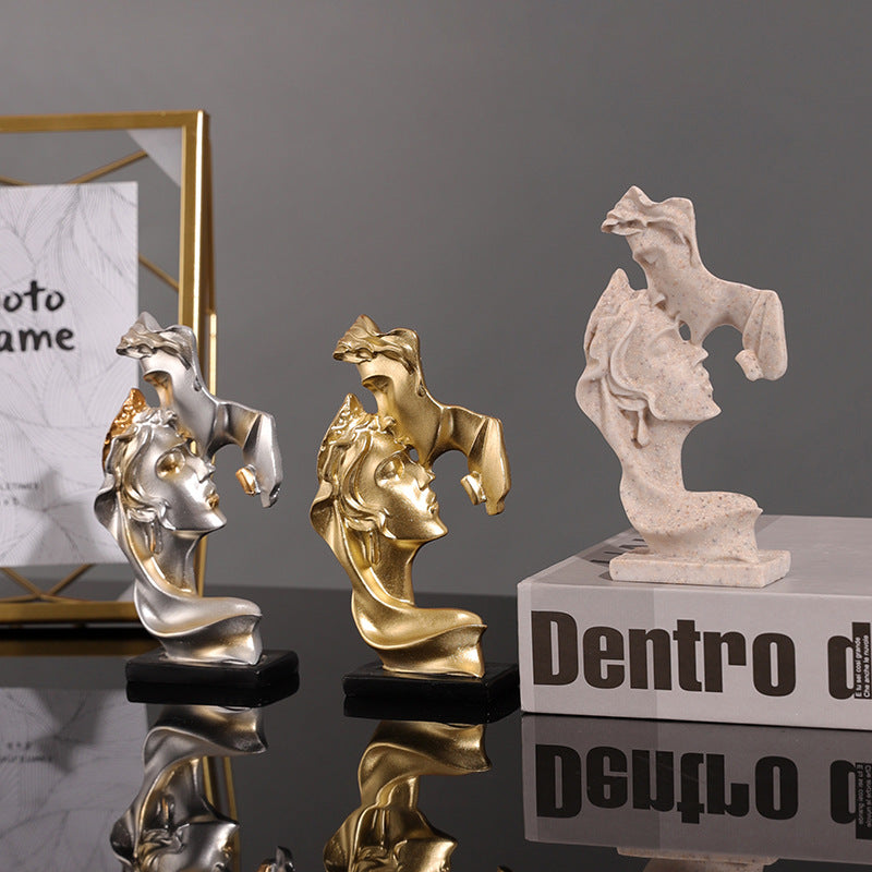 Mini kiss desktop small ornaments modern minimalist figures resin ornaments light luxury creative abstract crafts eprolo