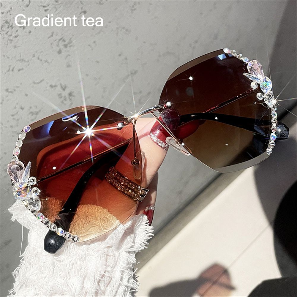 Vintage Rimless Rhinestone UV400 Sunglasses Fashion Brand Designer Sunglasses Retro Cutting Lens Gradient Sun Glass Female Shade eprolo