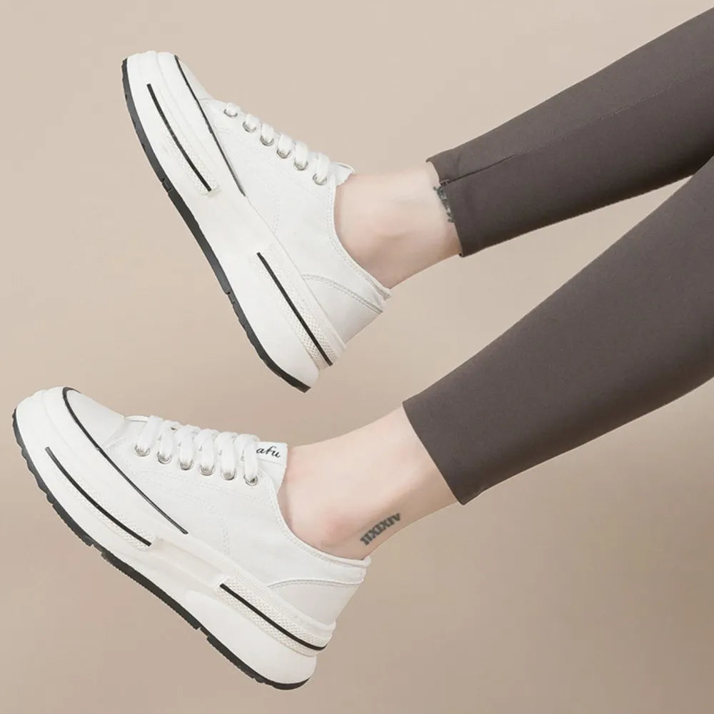 Tied Round Toe Platform Sneakers eprolo
