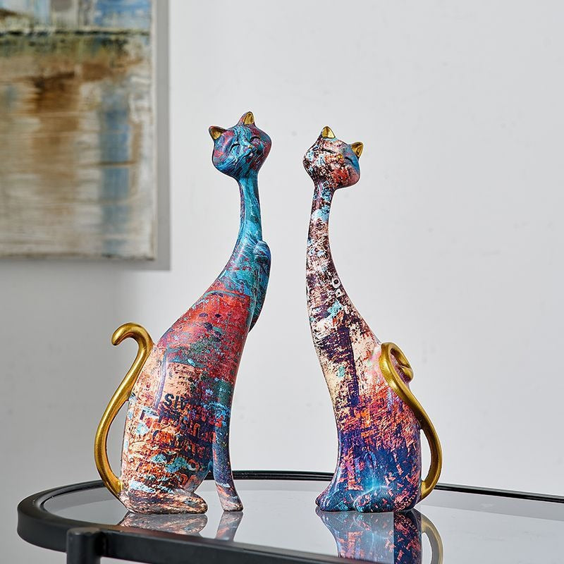 1Pcs European style oil painting couple cat animal ornaments, living room TV cabinet, foyer wine cabinet decoration, resin crafts eprolo