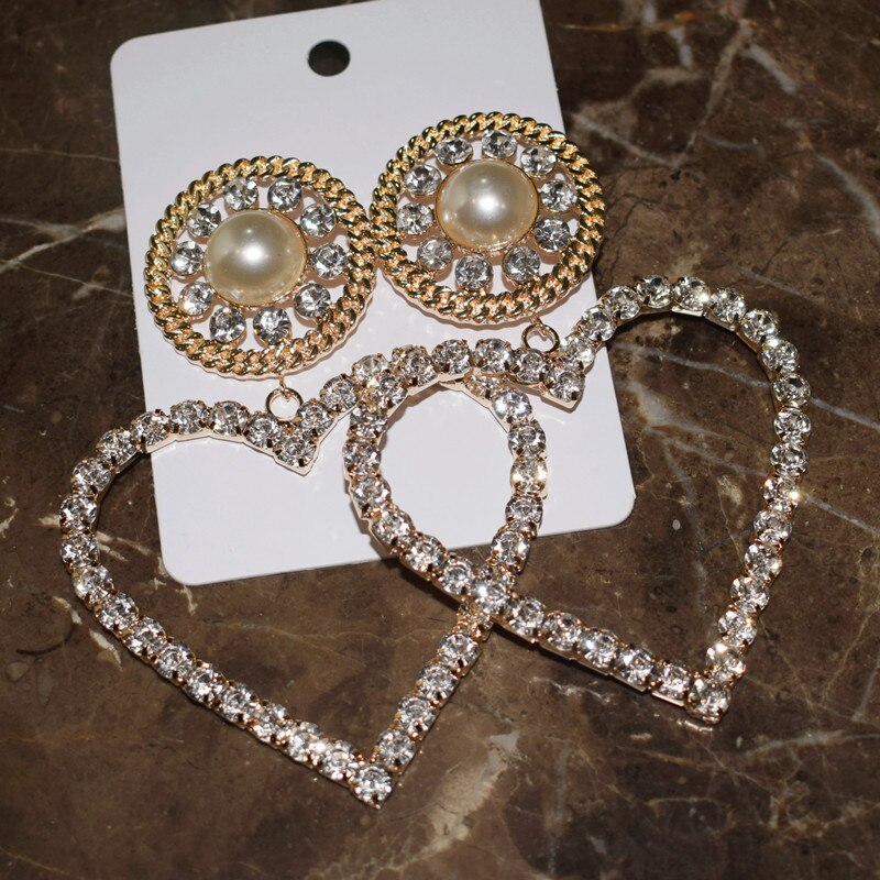 Exaggerated Catwalk Metal Heart Studded Peach Heart Earrings Rhinestone Pearl Heart Earrings eprolo