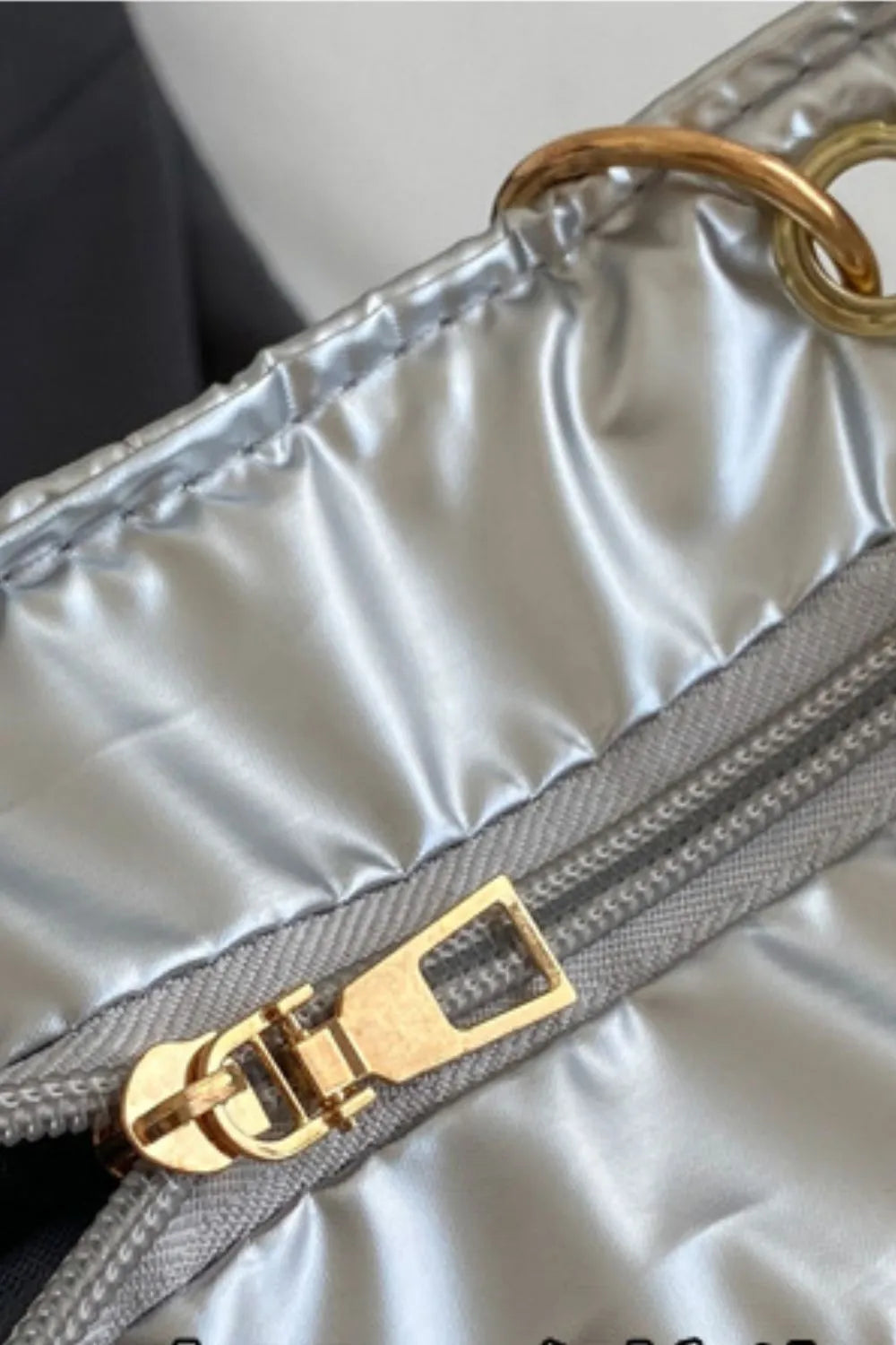 Bubble Texture Chain Handbag eprolo