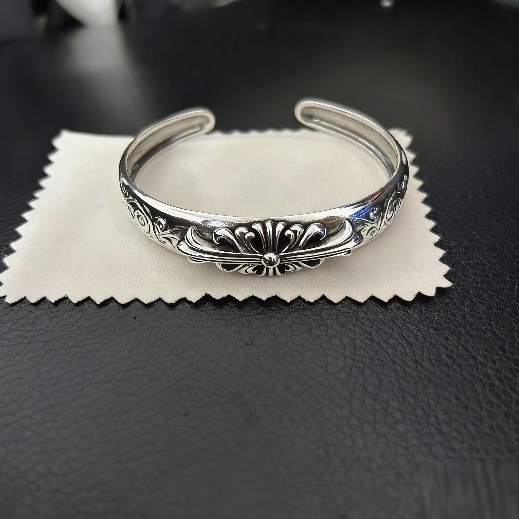 Cross Opening Retro Bracelet Skull Bullet Nail Text Sword Bracelet eprolo