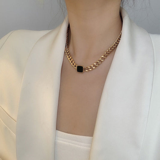 Titanium steel thick chain necklace, black square collarbone chain, neck chain, female eprolo