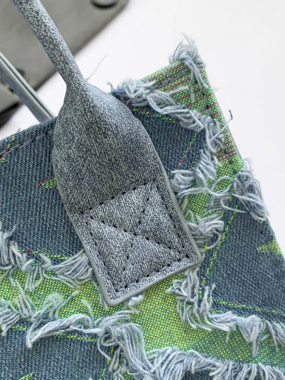 Raw Edge Plaid Shoulder Bag eprolo