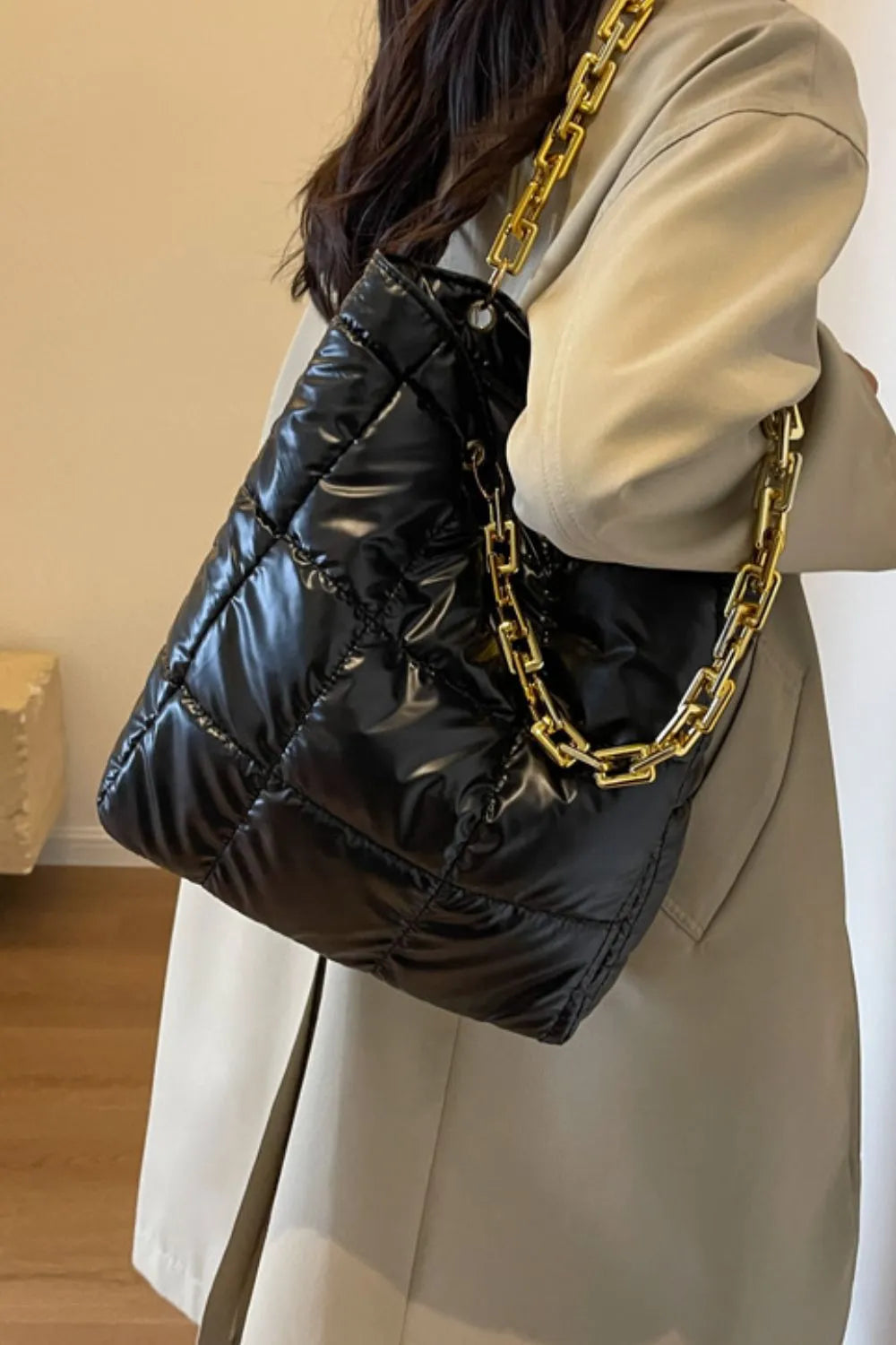 Bubble Texture Chain Handbag eprolo