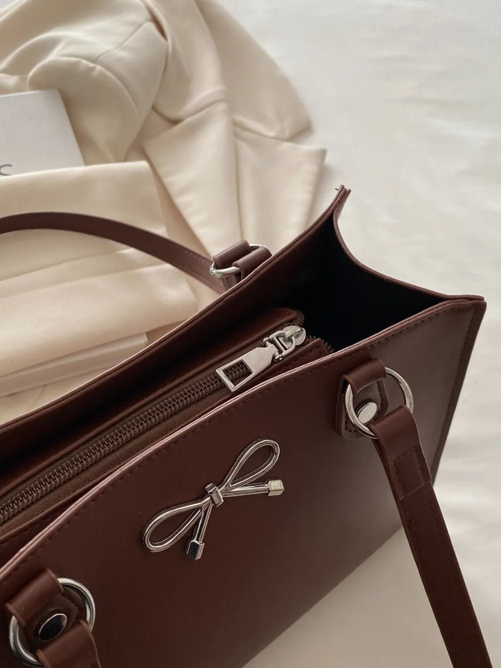 Bow PU Leather Shoulder Bag eprolo