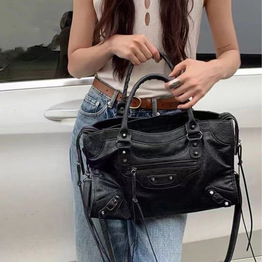 Rivet motorcycle bag ABG hot girl bag high-end large-capacity shoulder bag that can be carried diagonally or by hand eprolo