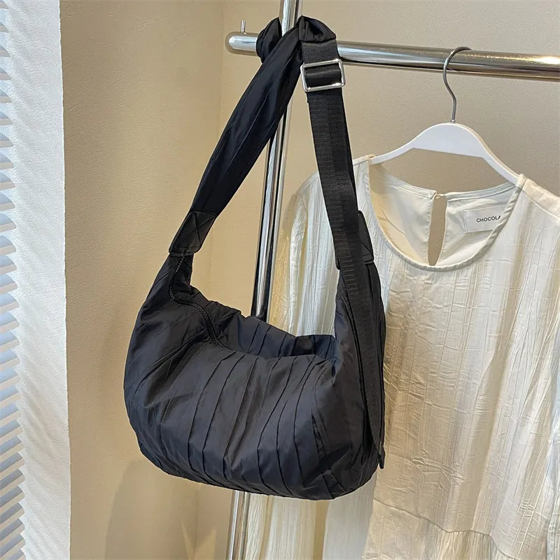 Pleated Dumpling Crossbody Bag eprolo