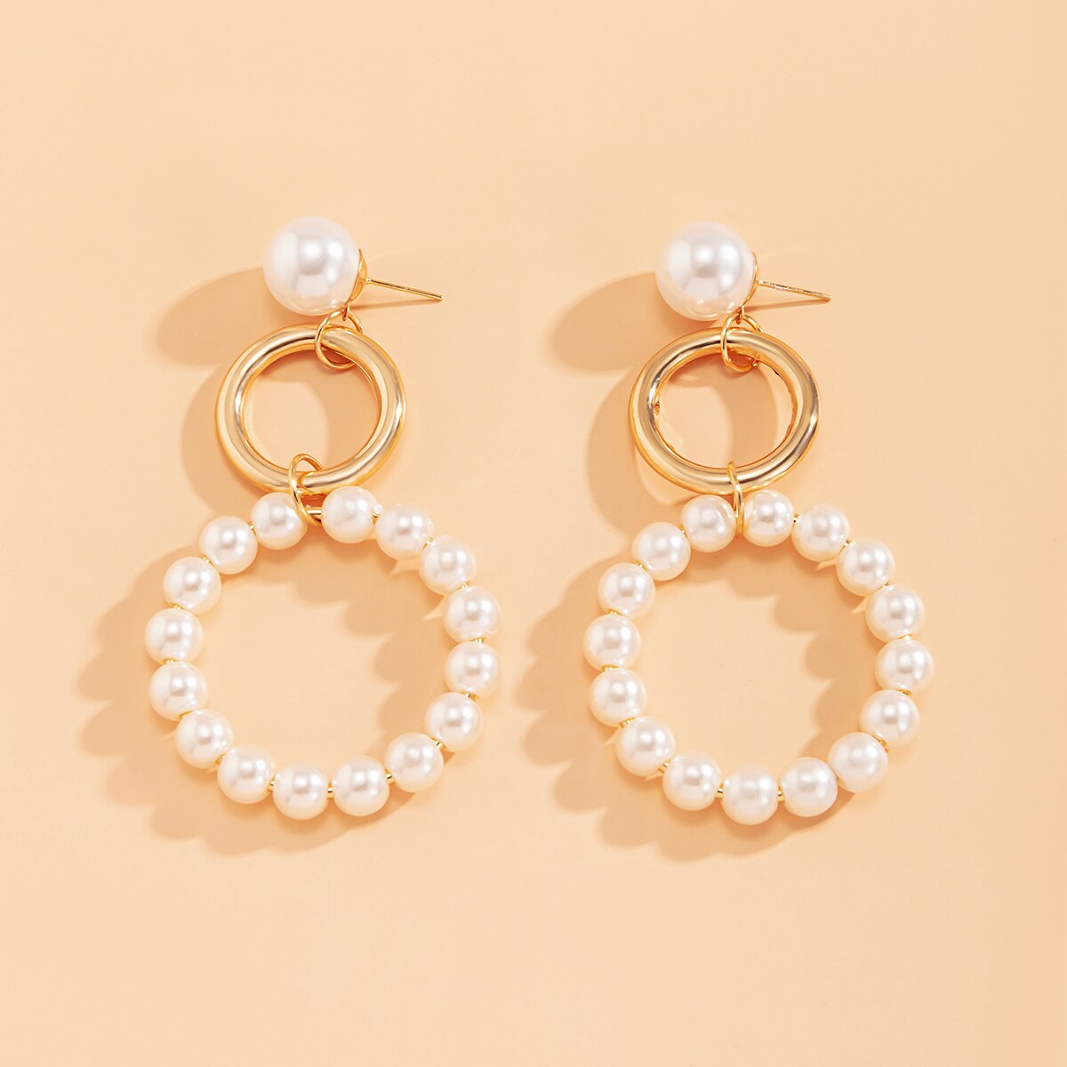 Retro Temperament Cold Wind Imitation Pearl Earrings Female Simple Geometric Metal Large Hoop Earrings eprolo
