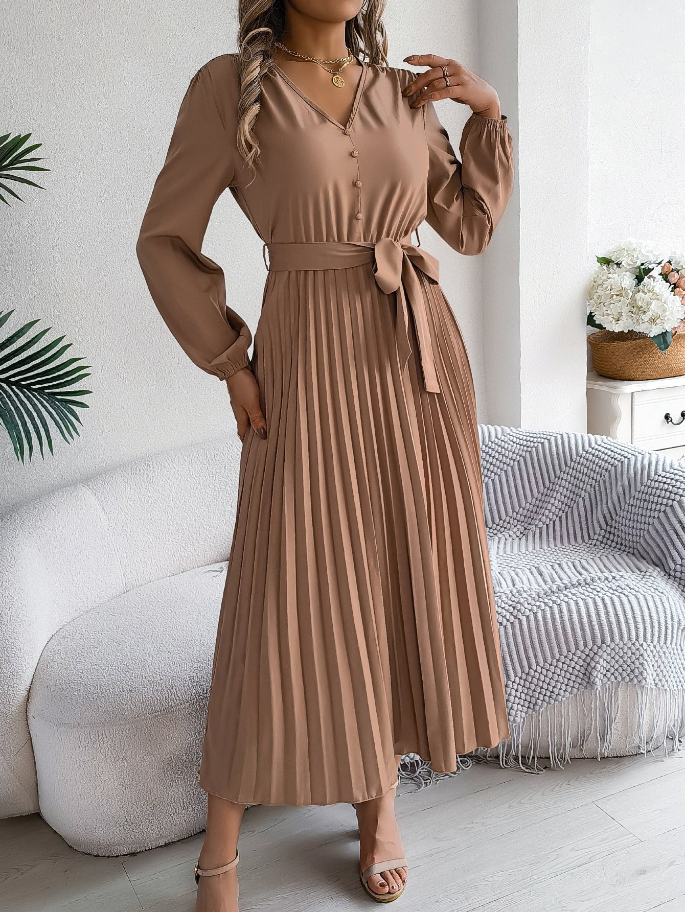 V-neck button tied pleated long skirt dress eprolo