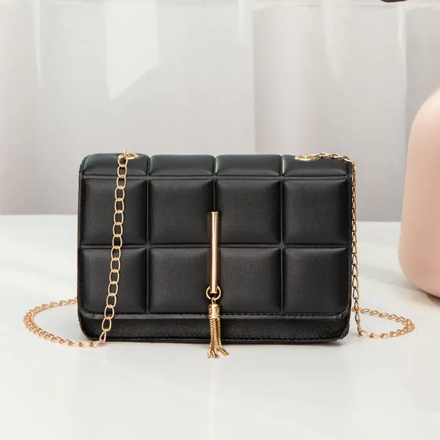 Fashionable Women's PU Leather Chain Messenger Bag
