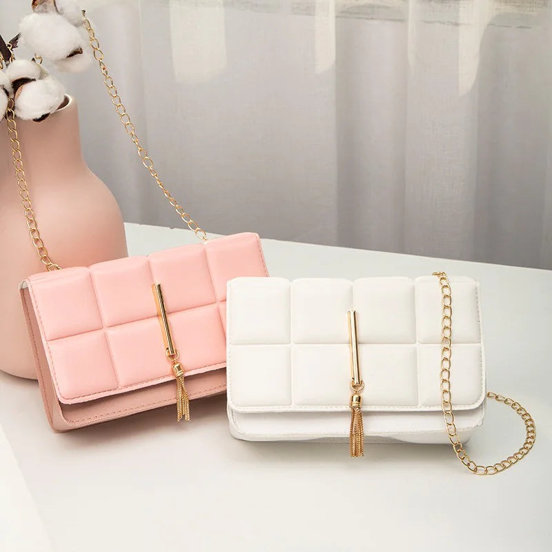 Fashionable Women's PU Leather Chain Messenger Bag