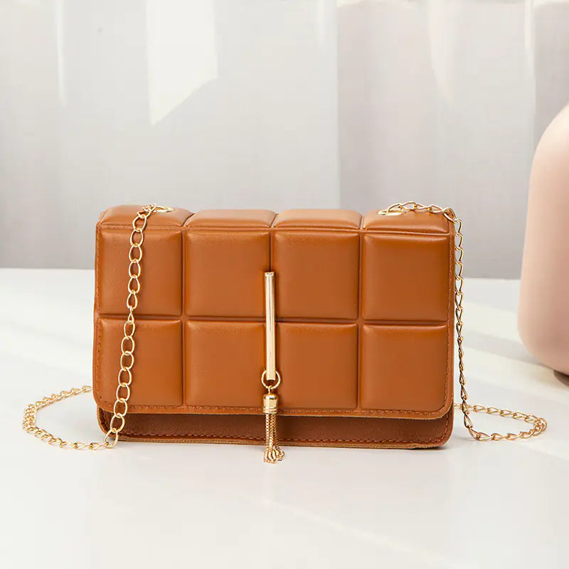 Fashionable Women's PU Leather Chain Messenger Bag
